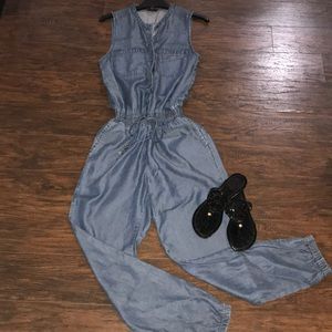 Denim colored jumpsuit 💙